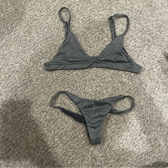 coulbourne midnight grey set top (small) bottoms (xsmall) - Picture 3 of 6